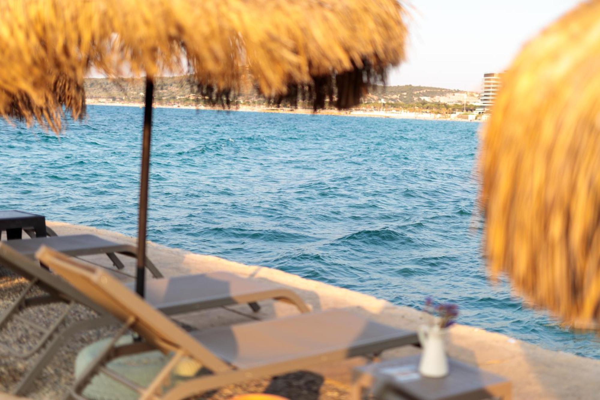 Cumbalica Beach Hotel Çeşme Exteriör bild